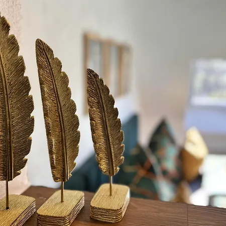 Harmony Holiday, Kerschenbach