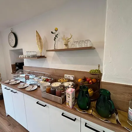 Pensión Harmony Holiday,