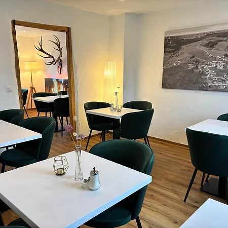 Harmony Holiday, Kerschenbach